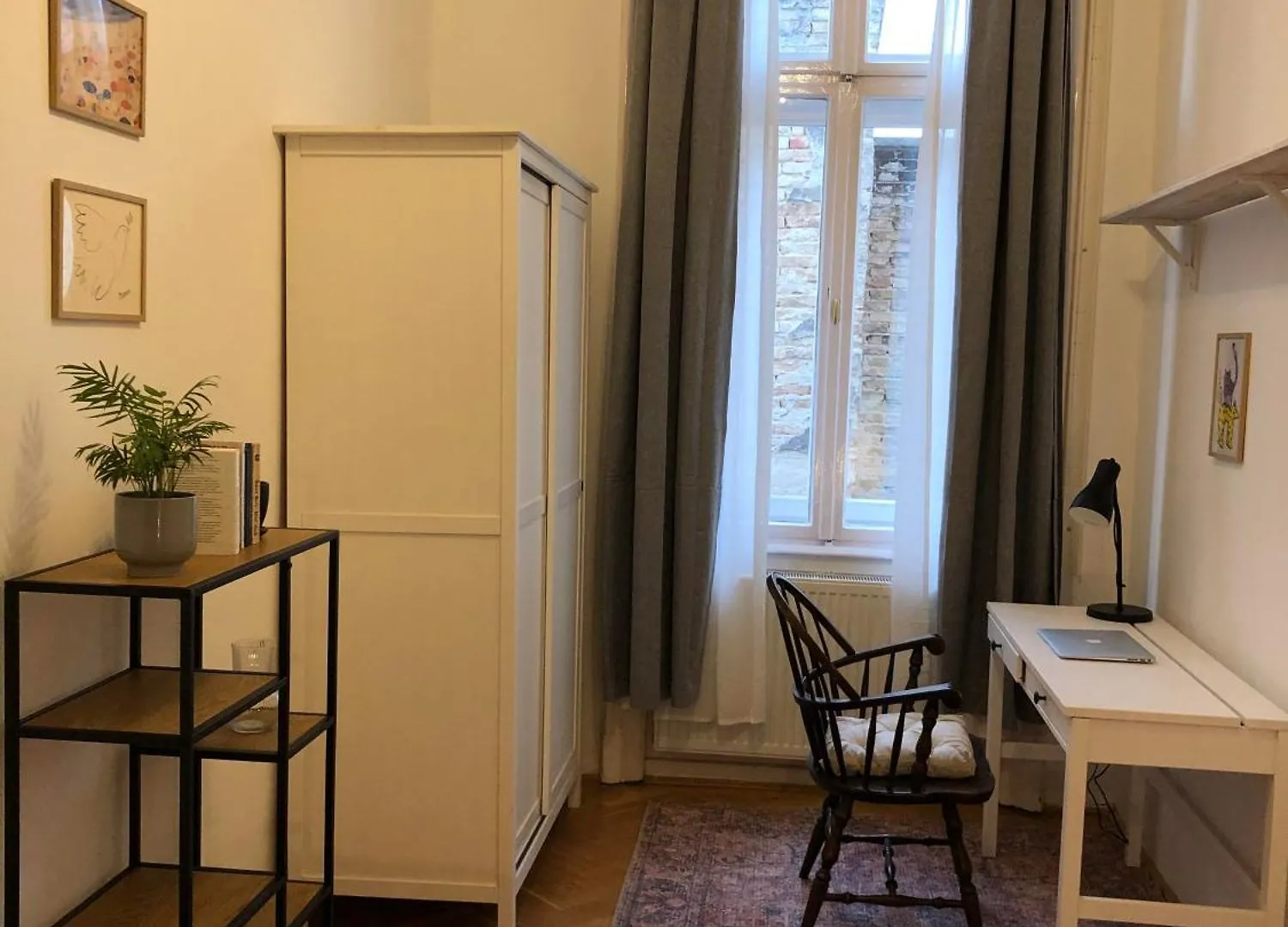 Cityline 3-Bdr Apartment Budapest 0*,